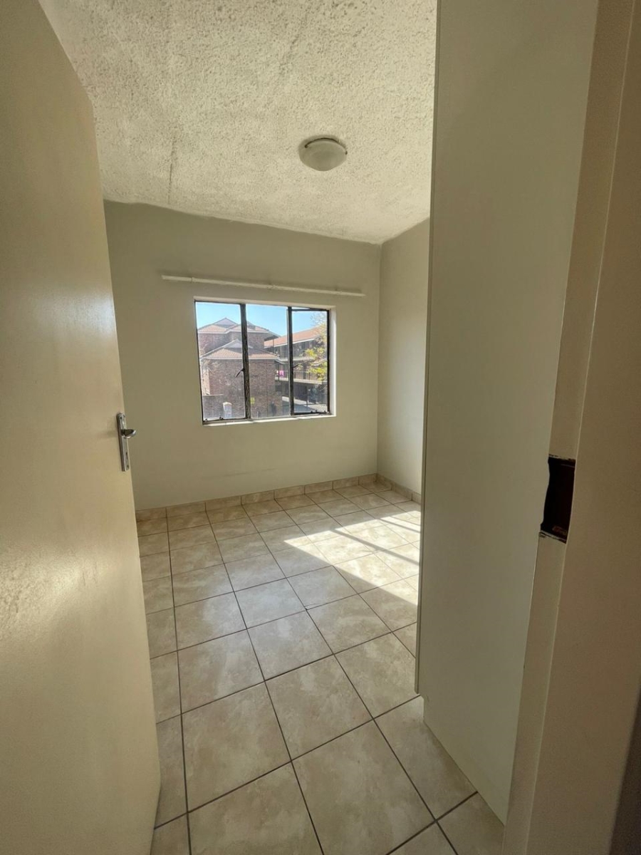 1 Bedroom Property for Sale in Kempton Park Central Gauteng