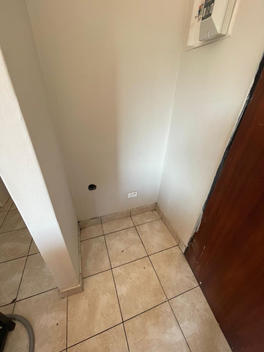 1 Bedroom Property for Sale in Kempton Park Central Gauteng