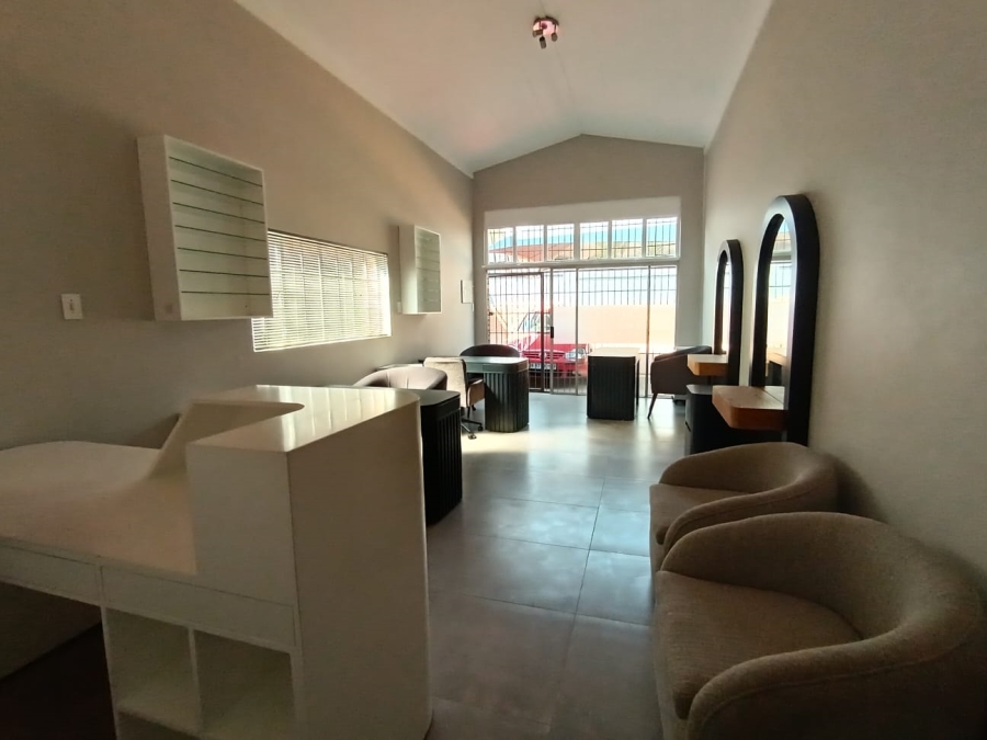 To Let Commercial Property for Rent in Faerie Glen Gauteng
