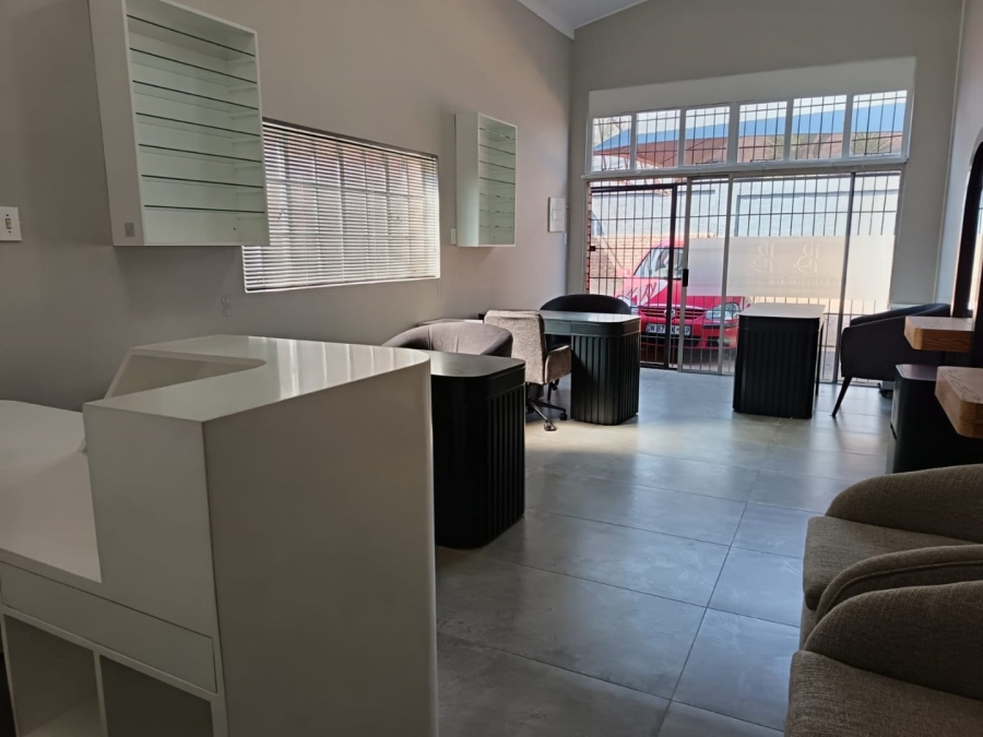 To Let Commercial Property for Rent in Faerie Glen Gauteng