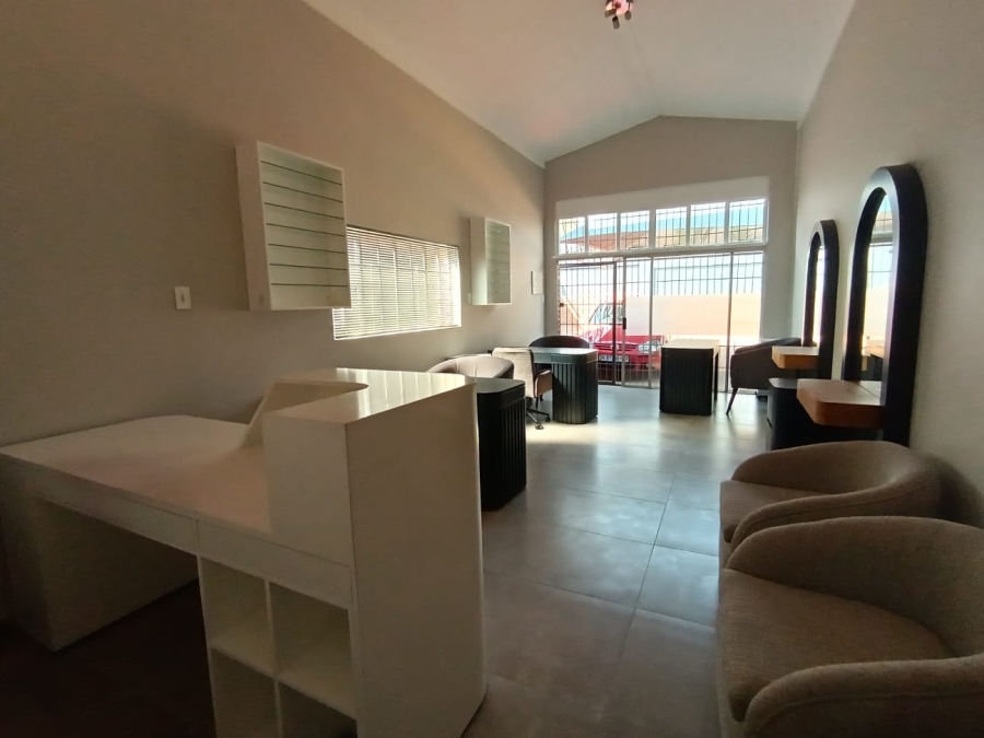 To Let Commercial Property for Rent in Faerie Glen Gauteng