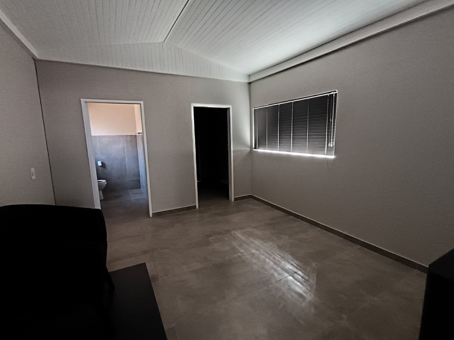 To Let Commercial Property for Rent in Faerie Glen Gauteng