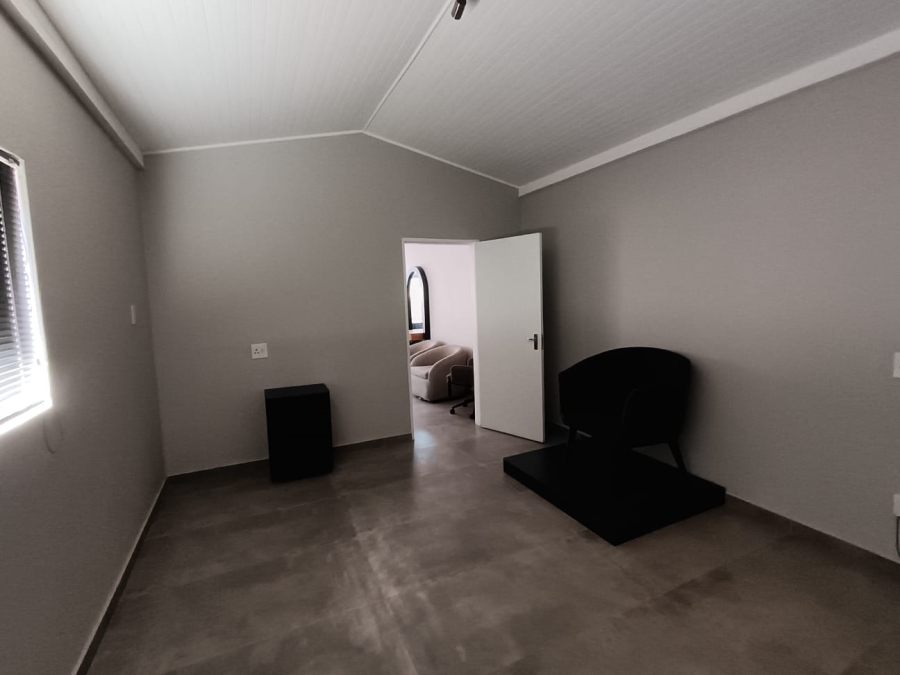 To Let Commercial Property for Rent in Faerie Glen Gauteng