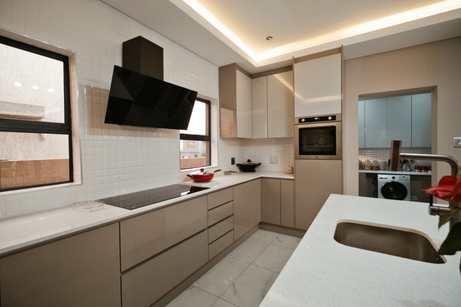 5 Bedroom Property for Sale in Eye of Africa Gauteng