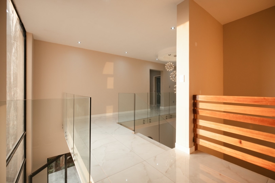 5 Bedroom Property for Sale in Eye of Africa Gauteng