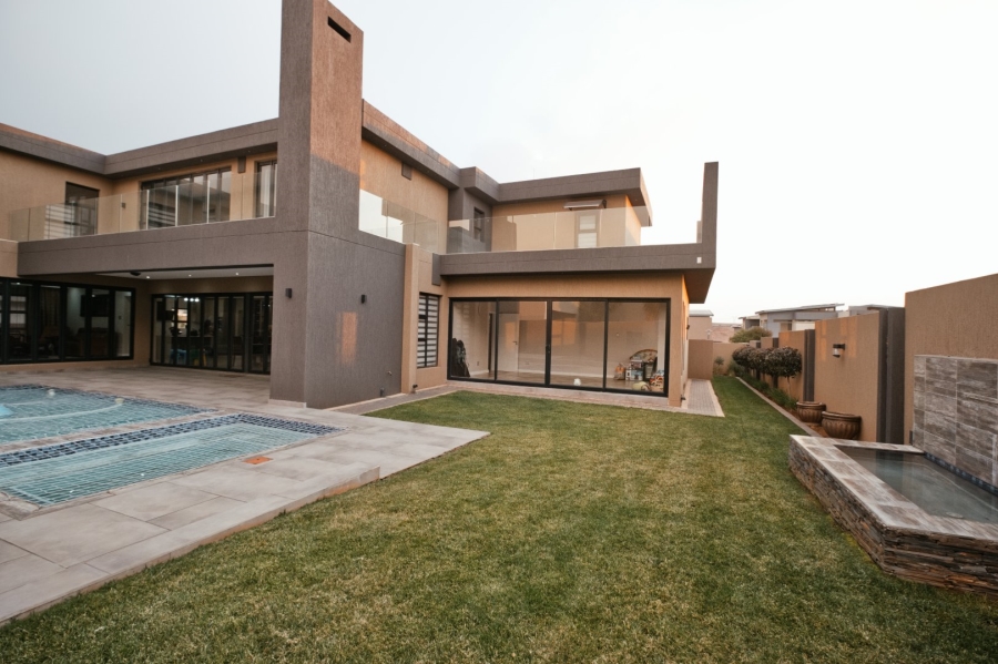 5 Bedroom Property for Sale in Eye of Africa Gauteng