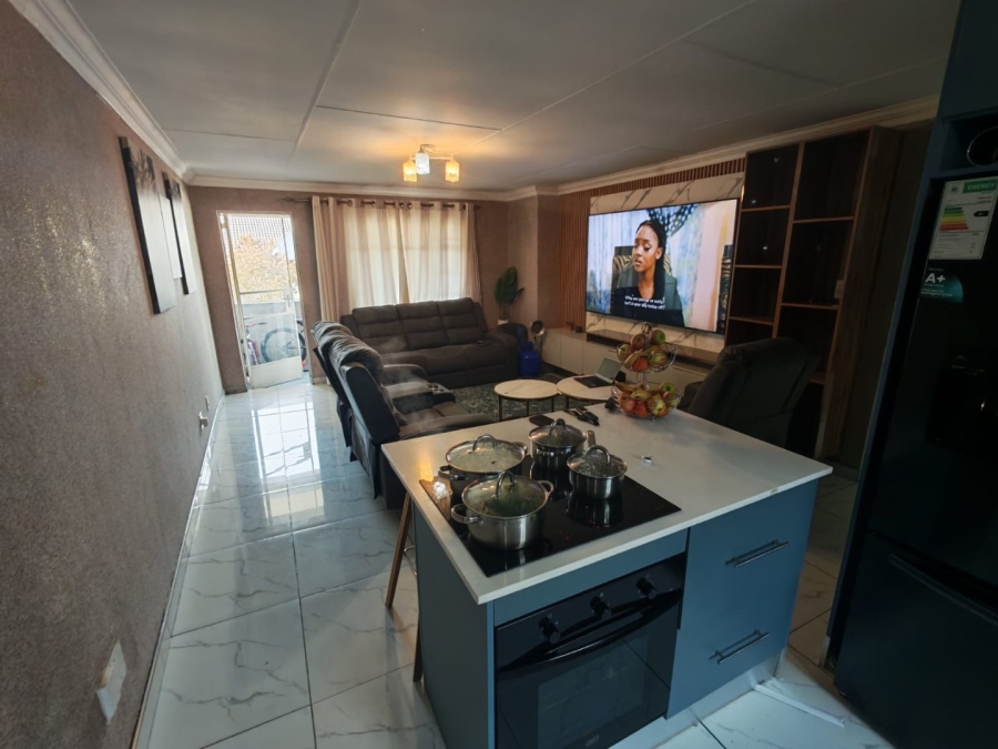 To Let 2 Bedroom Property for Rent in Meyersdal Gauteng