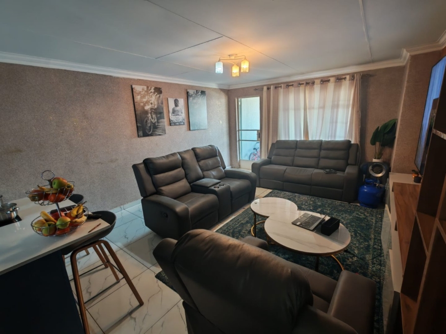 To Let 2 Bedroom Property for Rent in Meyersdal Gauteng