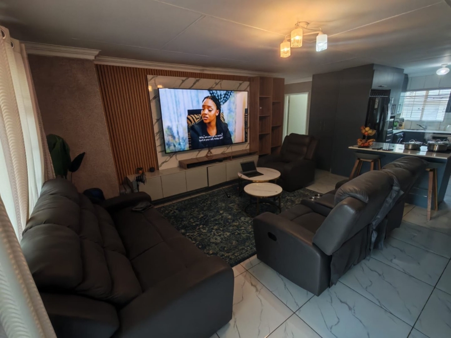 To Let 2 Bedroom Property for Rent in Meyersdal Gauteng
