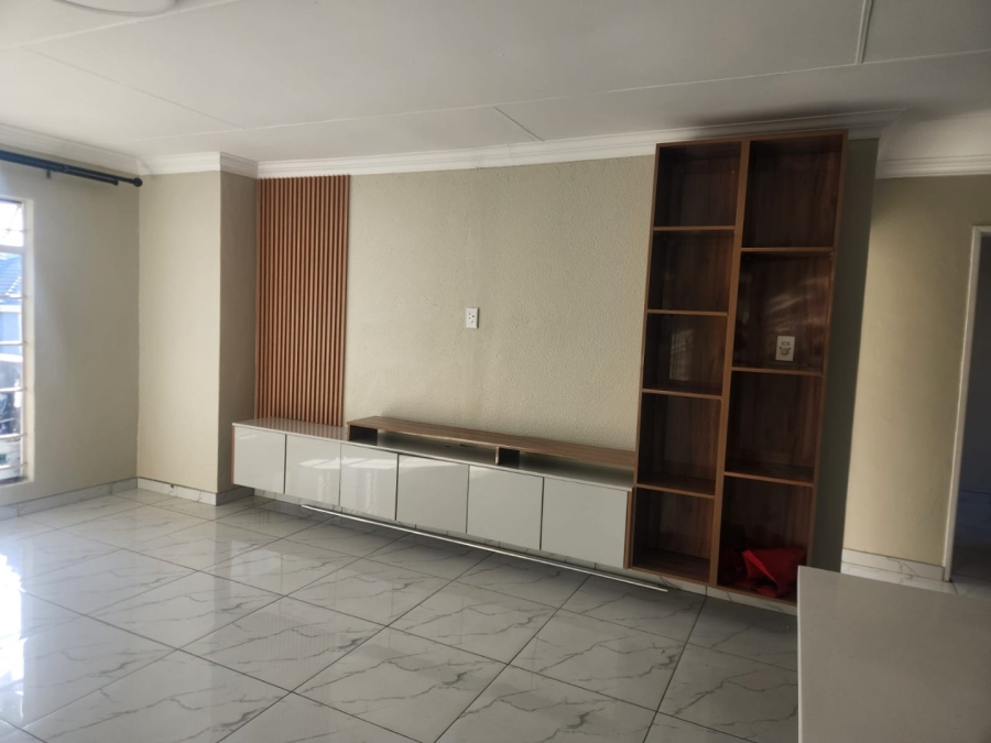 2 Bedroom Property for Sale in Meyersdal Gauteng