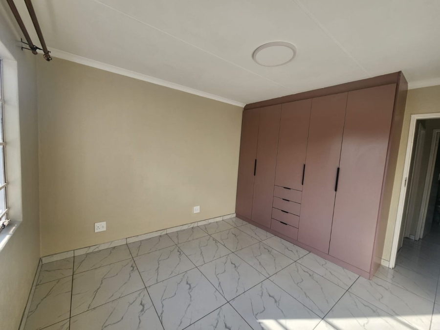 2 Bedroom Property for Sale in Meyersdal Gauteng