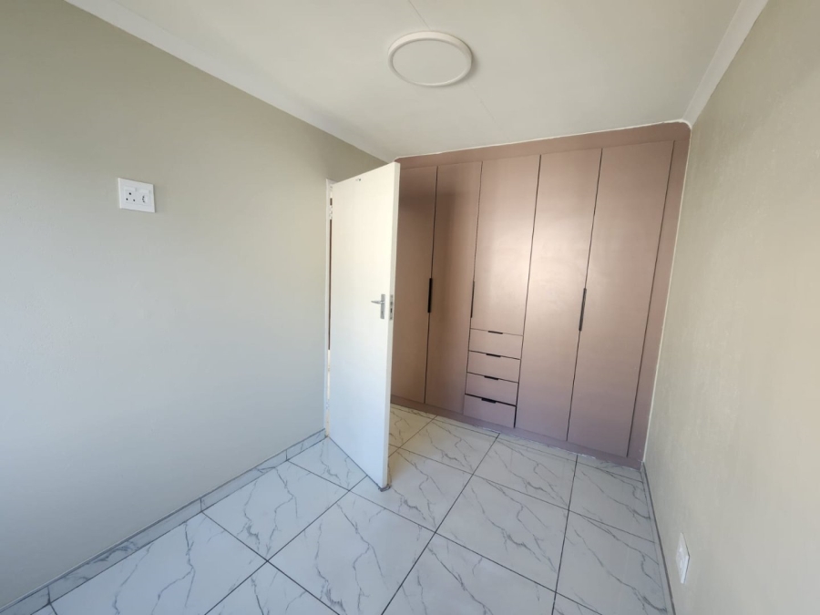 2 Bedroom Property for Sale in Meyersdal Gauteng
