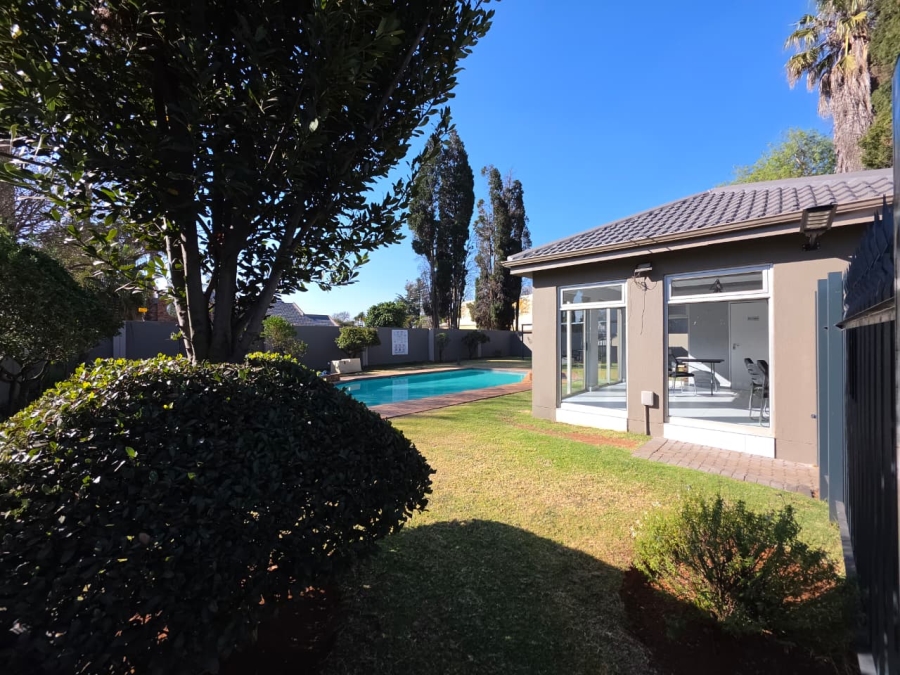 2 Bedroom Property for Sale in Lakefield Gauteng