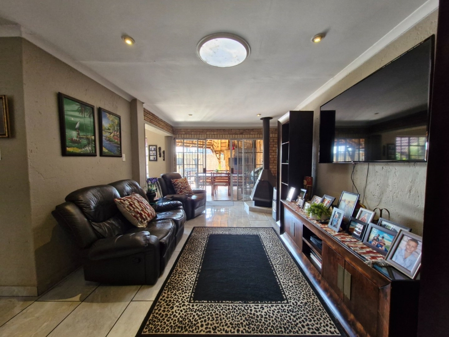 4 Bedroom Property for Sale in Sunward Park Gauteng