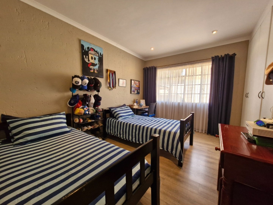 4 Bedroom Property for Sale in Sunward Park Gauteng
