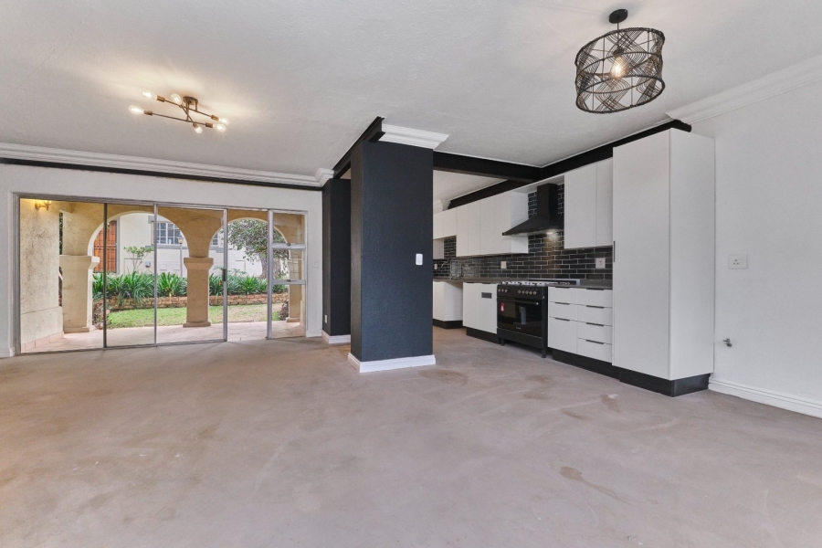 1 Bedroom Property for Sale in Bryanston Gauteng