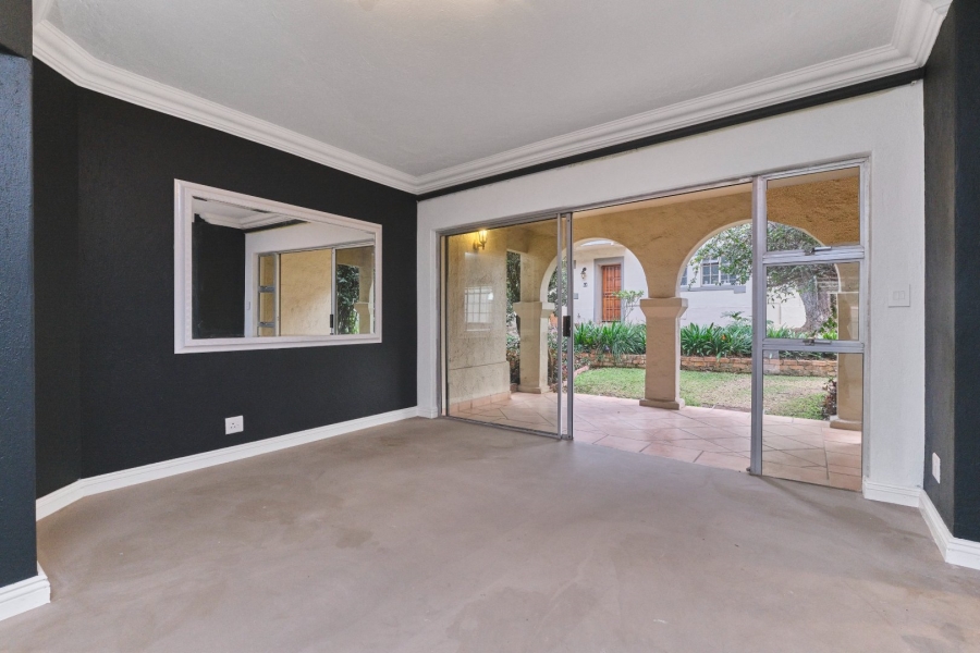 1 Bedroom Property for Sale in Bryanston Gauteng