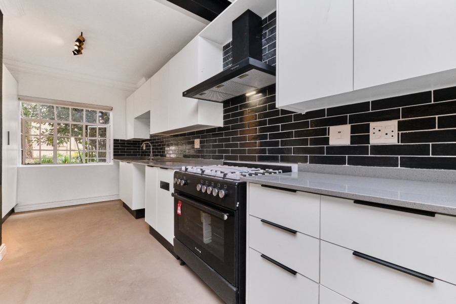 1 Bedroom Property for Sale in Bryanston Gauteng