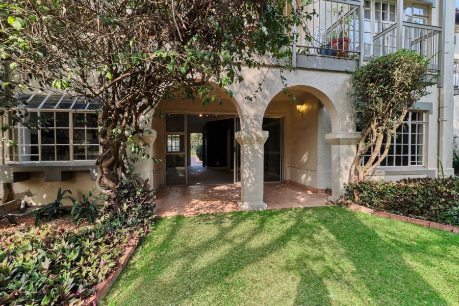 1 Bedroom Property for Sale in Bryanston Gauteng