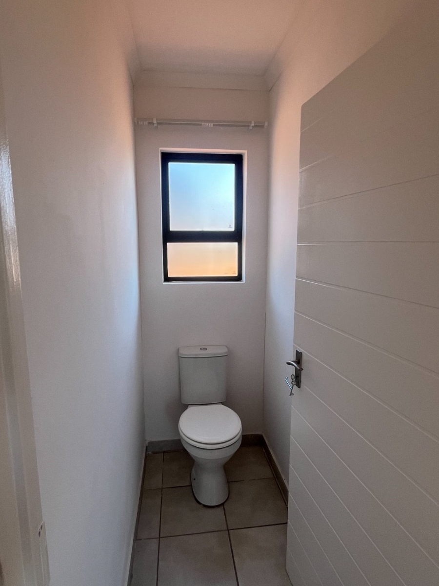 3 Bedroom Property for Sale in Windmill Park Gauteng