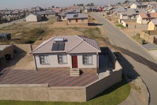 3 Bedroom Property for Sale in Windmill Park Gauteng
