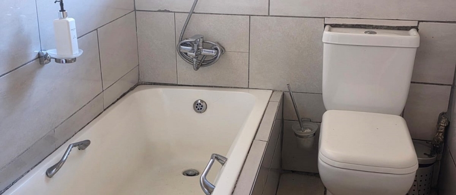 4 Bedroom Property for Sale in Crystal Park Gauteng