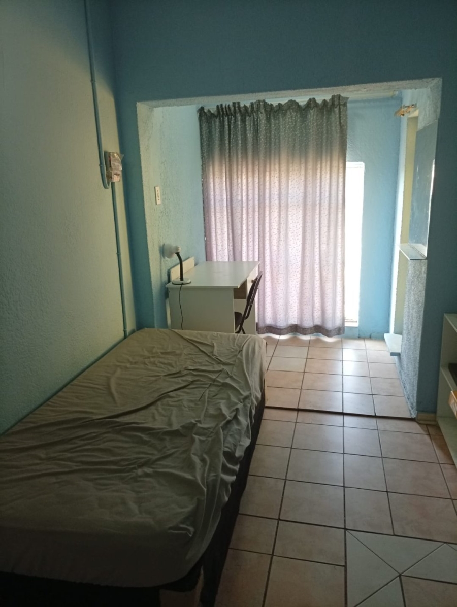 12 Bedroom Property for Sale in Brixton Gauteng