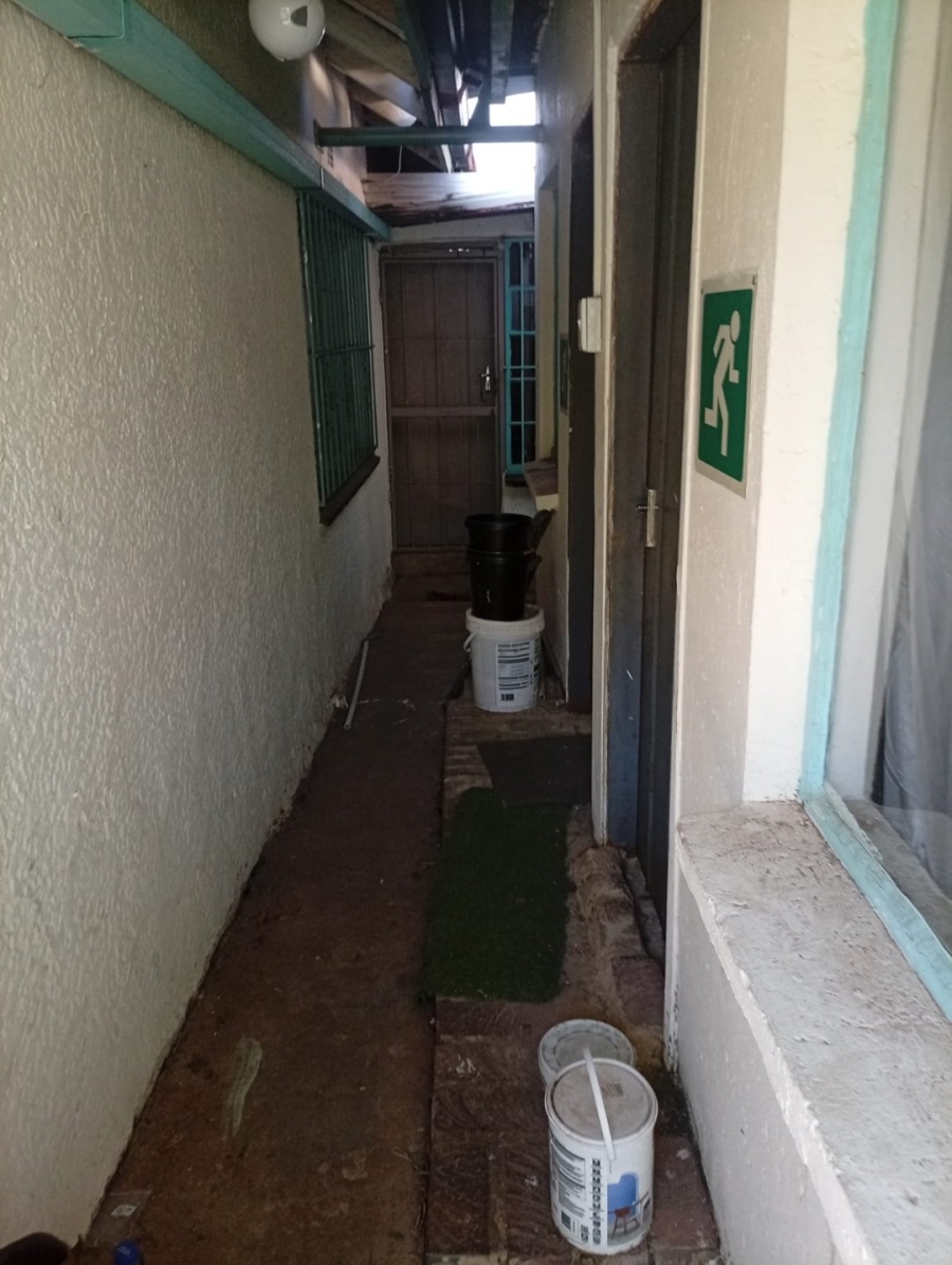 12 Bedroom Property for Sale in Brixton Gauteng