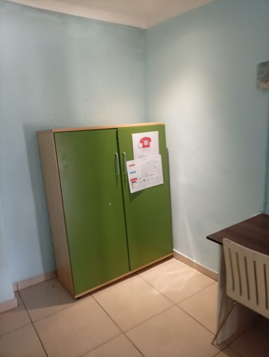 12 Bedroom Property for Sale in Brixton Gauteng