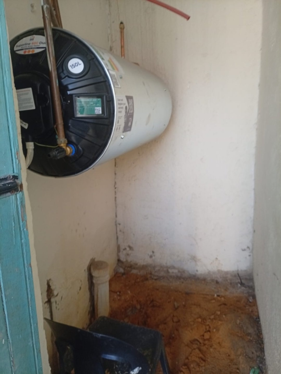 12 Bedroom Property for Sale in Brixton Gauteng