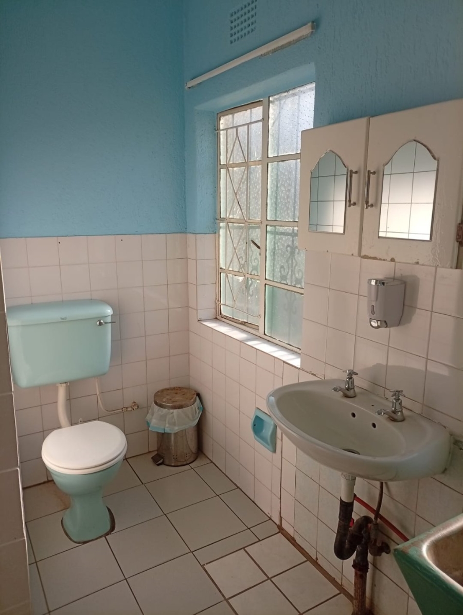 12 Bedroom Property for Sale in Brixton Gauteng