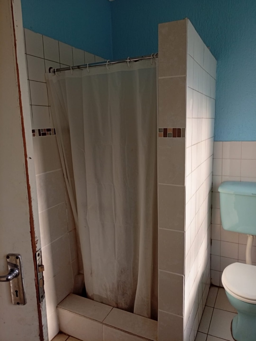 12 Bedroom Property for Sale in Brixton Gauteng