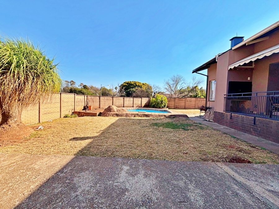 5 Bedroom Property for Sale in Valhalla Gauteng