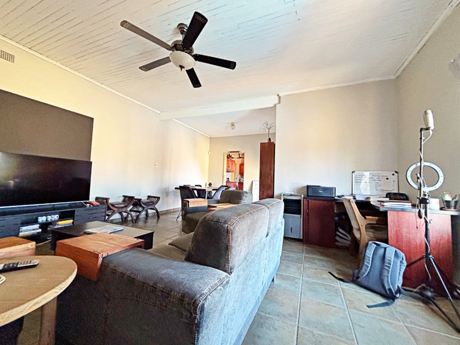 5 Bedroom Property for Sale in Valhalla Gauteng