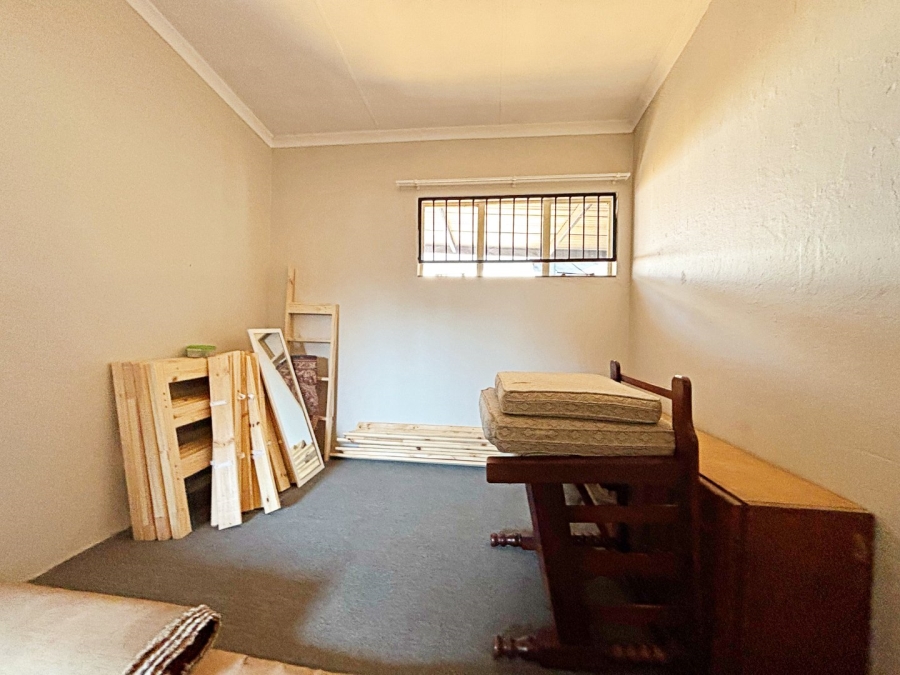5 Bedroom Property for Sale in Valhalla Gauteng