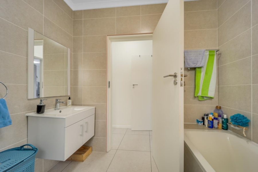 2 Bedroom Property for Sale in Northgate Gauteng