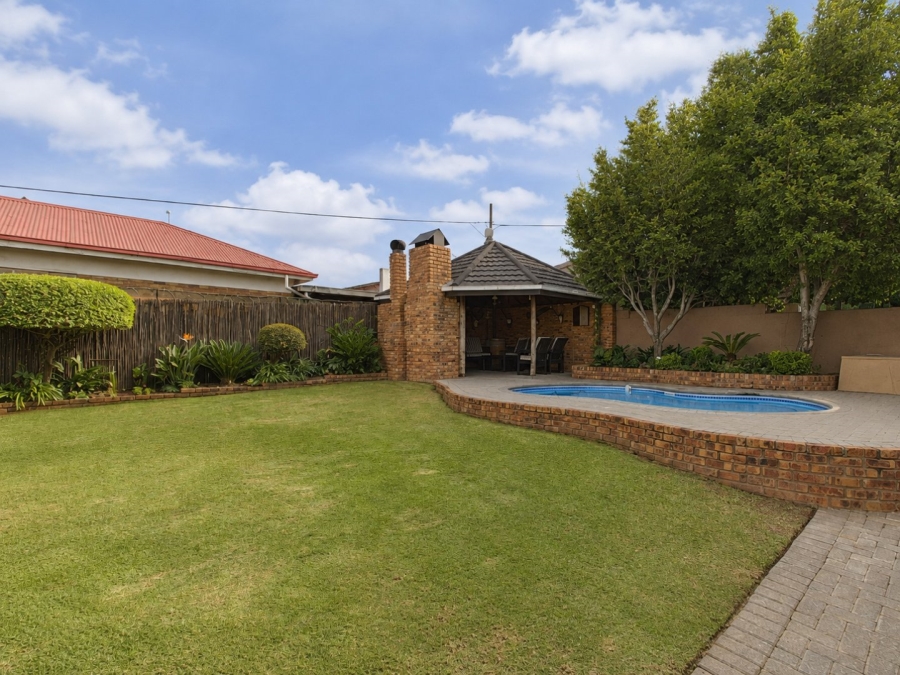3 Bedroom Property for Sale in Homestead Gauteng
