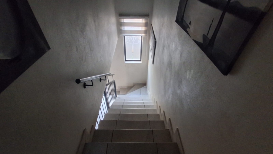 3 Bedroom Property for Sale in Andeon Gauteng