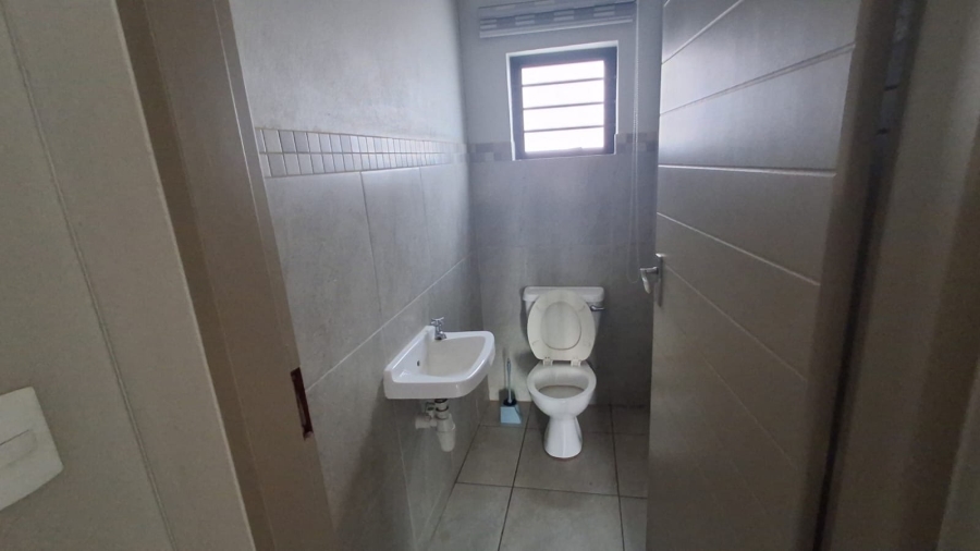 3 Bedroom Property for Sale in Andeon Gauteng