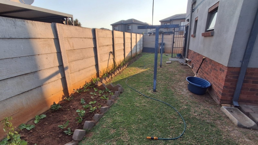 3 Bedroom Property for Sale in Andeon Gauteng