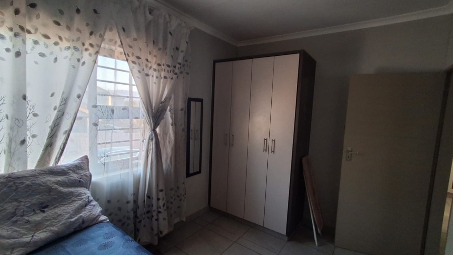 3 Bedroom Property for Sale in Andeon Gauteng