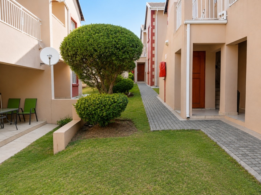2 Bedroom Property for Sale in Buccleuch Gauteng