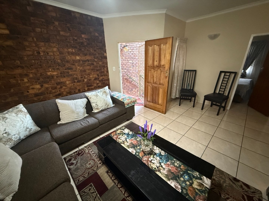 2 Bedroom Property for Sale in Zwartkop Gauteng