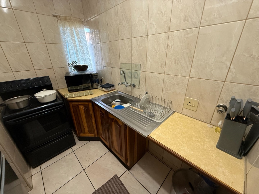 2 Bedroom Property for Sale in Zwartkop Gauteng