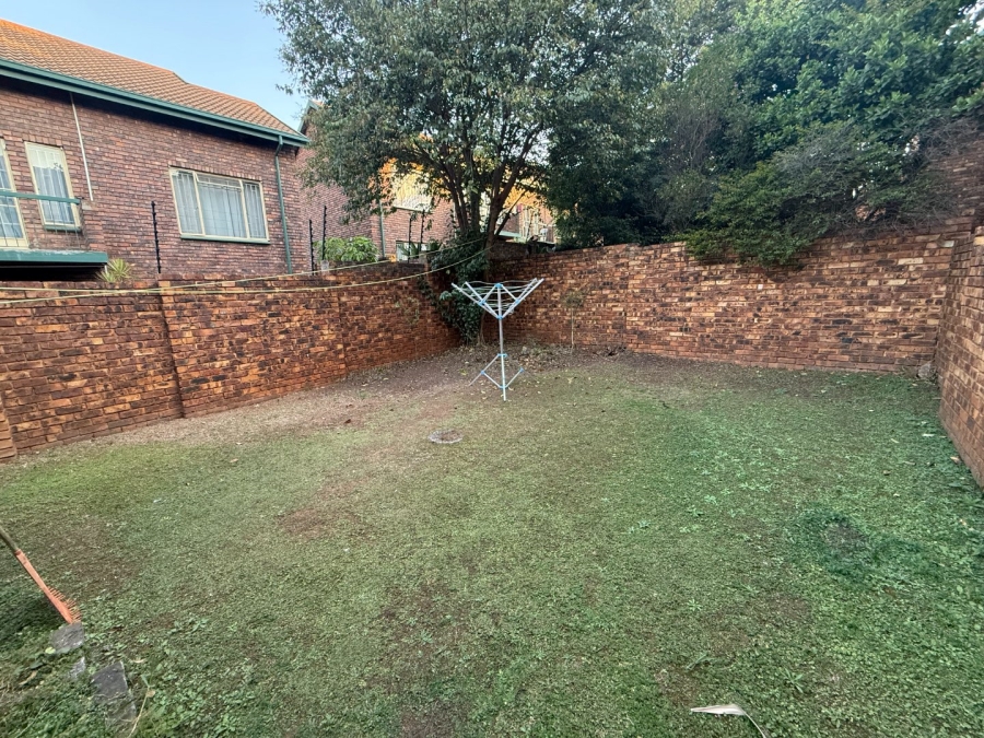 2 Bedroom Property for Sale in Zwartkop Gauteng