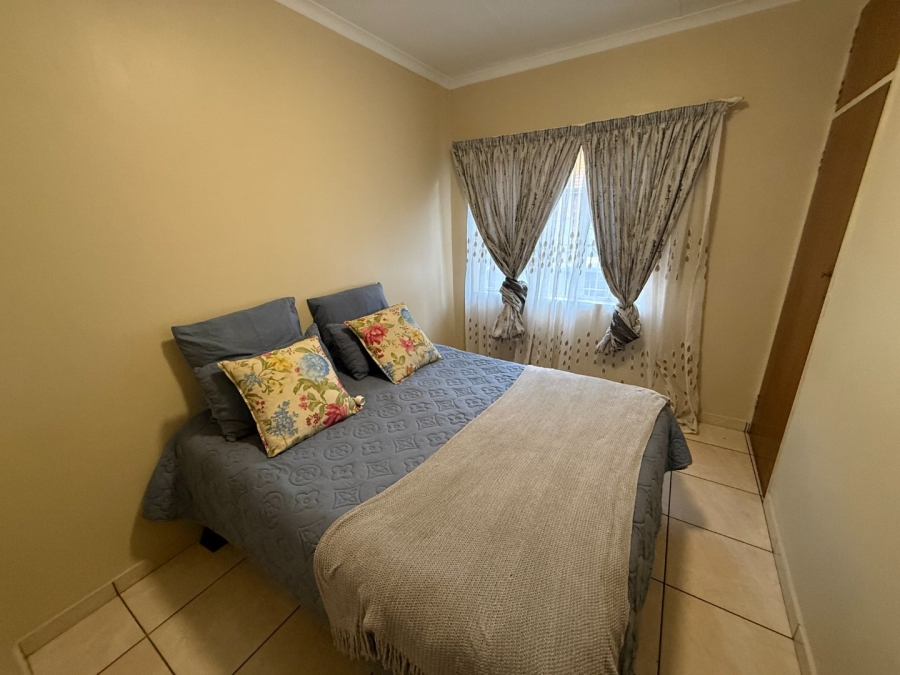 2 Bedroom Property for Sale in Zwartkop Gauteng