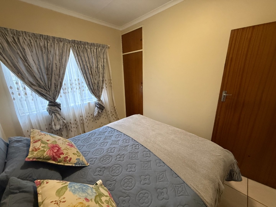 2 Bedroom Property for Sale in Zwartkop Gauteng