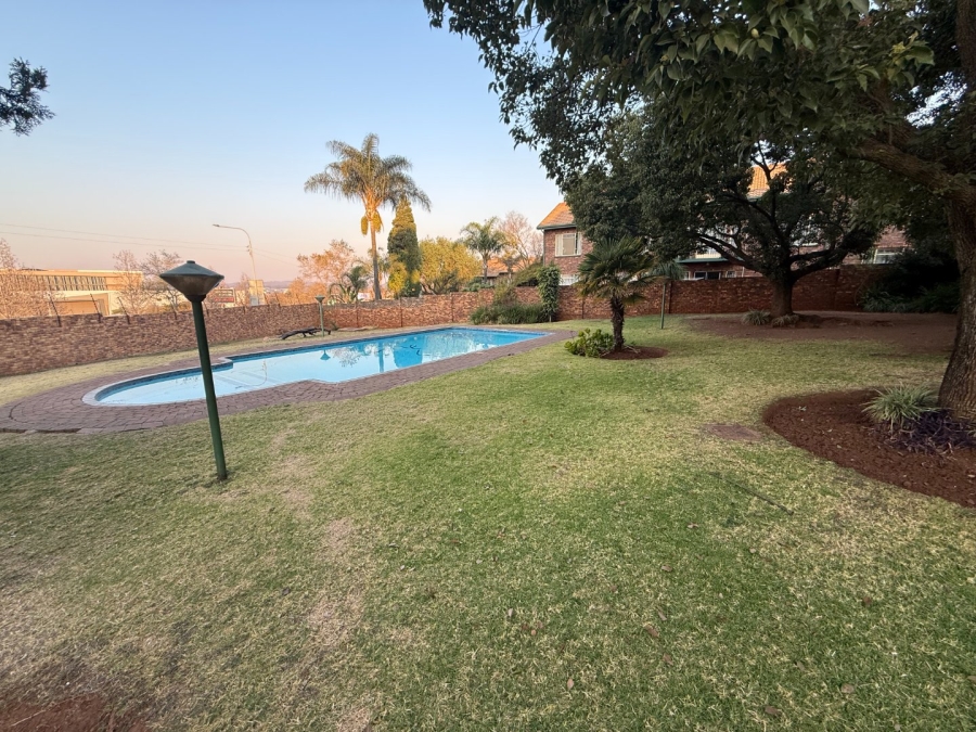 2 Bedroom Property for Sale in Zwartkop Gauteng