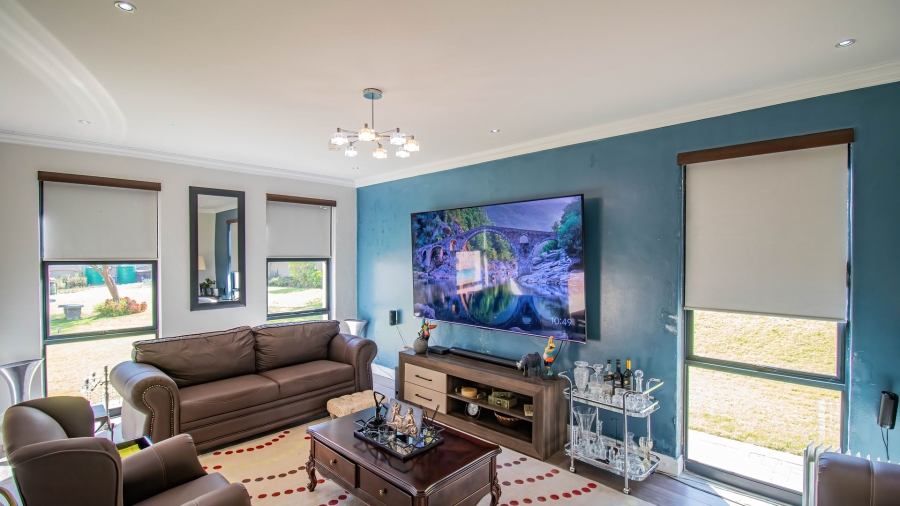 6 Bedroom Property for Sale in Blue Hills Equestrian Estate Gauteng