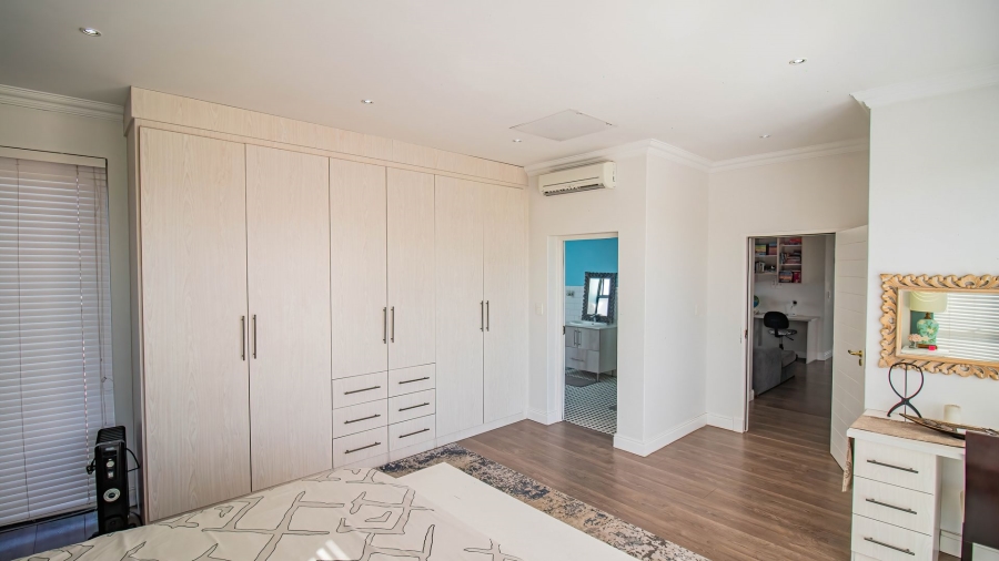6 Bedroom Property for Sale in Blue Hills Equestrian Estate Gauteng
